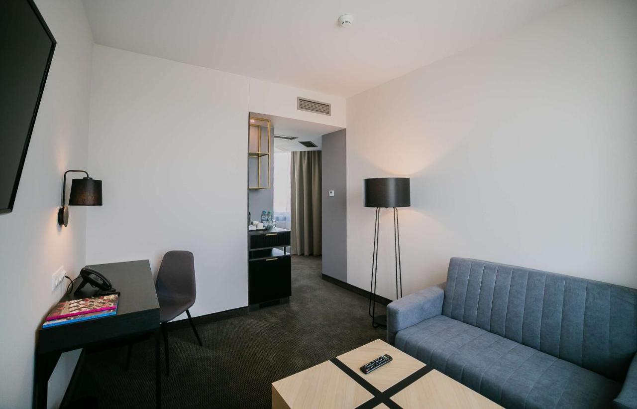 B&B Hotel Warsaw East Eksteriør billede