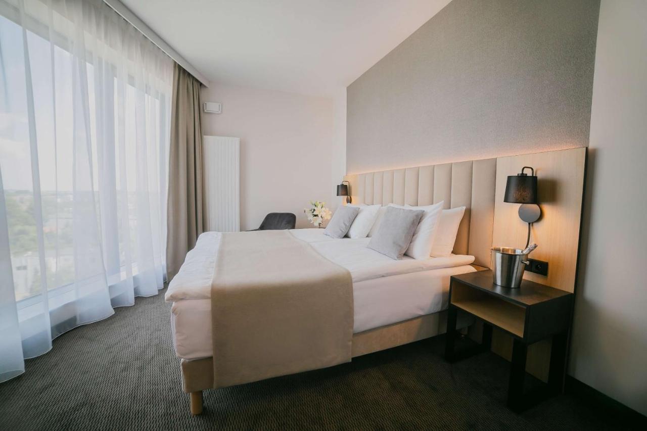 B&B Hotel Warsaw East Eksteriør billede