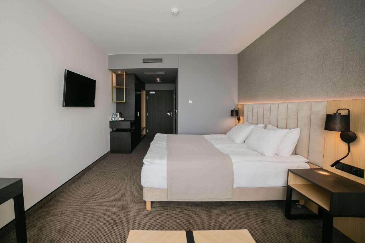 B&B Hotel Warsaw East Eksteriør billede